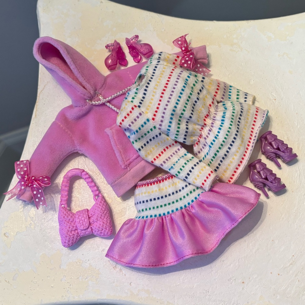Vintage Barbie doll 1987 Bright N Breezy top, skirt, lilac sweater & Accessories